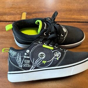 Heelys Black and Neon Green Kids Sneakers